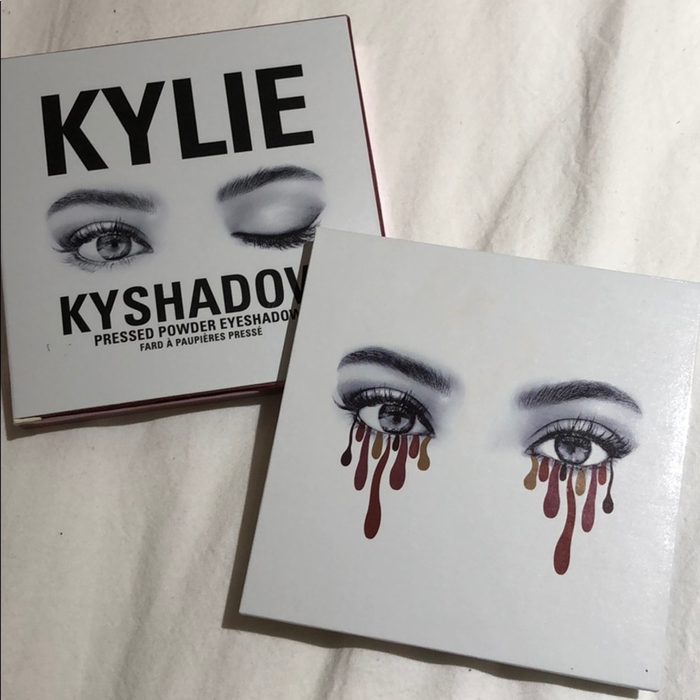 Kylie Burgundy Palette